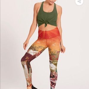 Niyamasol leggings size Small